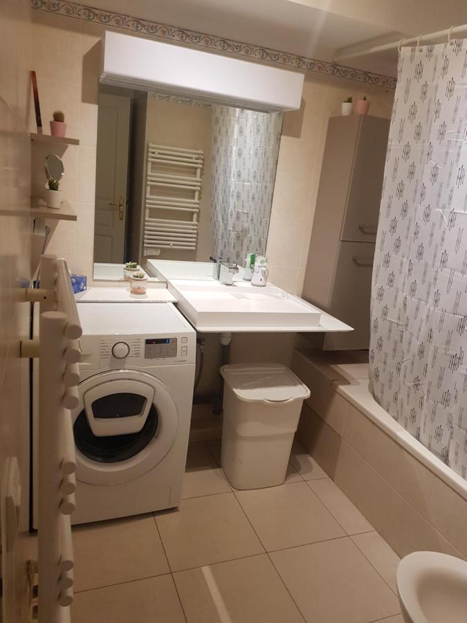 Beau Appartement Avec Garage Ferme โบโซเลย ภายนอก รูปภาพ