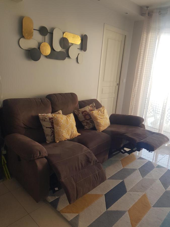 Beau Appartement Avec Garage Ferme โบโซเลย ภายนอก รูปภาพ
